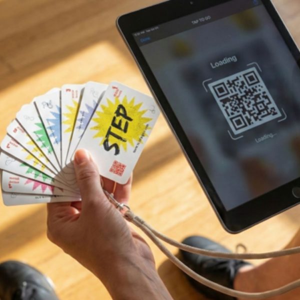 Regalo sorprendente para estas Navidades Escanea los QR del kit TAP TO GO